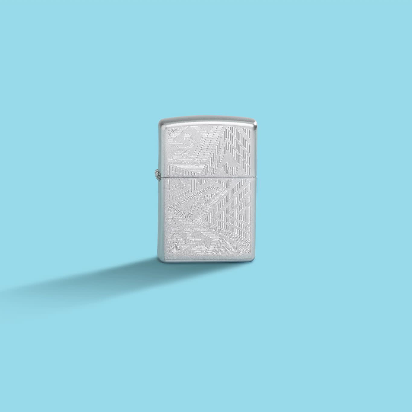 bat-lua-zippo-46481-which-way-design-auto-engrave-satin-chrome