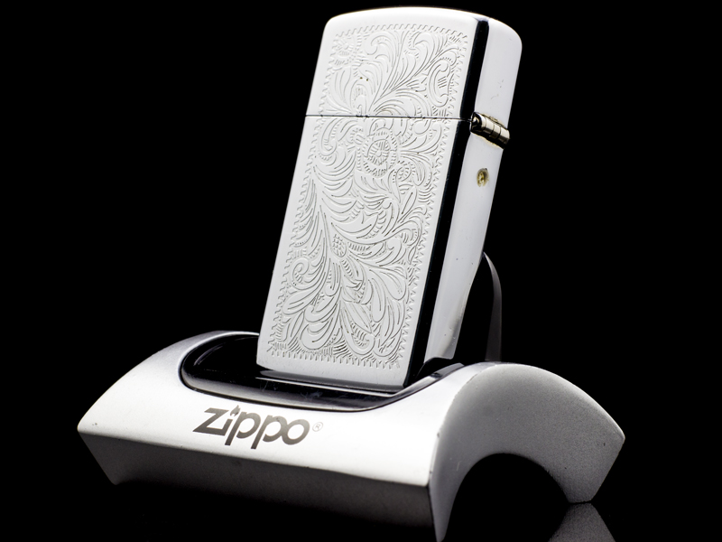 Zippo-Slim-Floral-3-gach-1979-nhap-khau