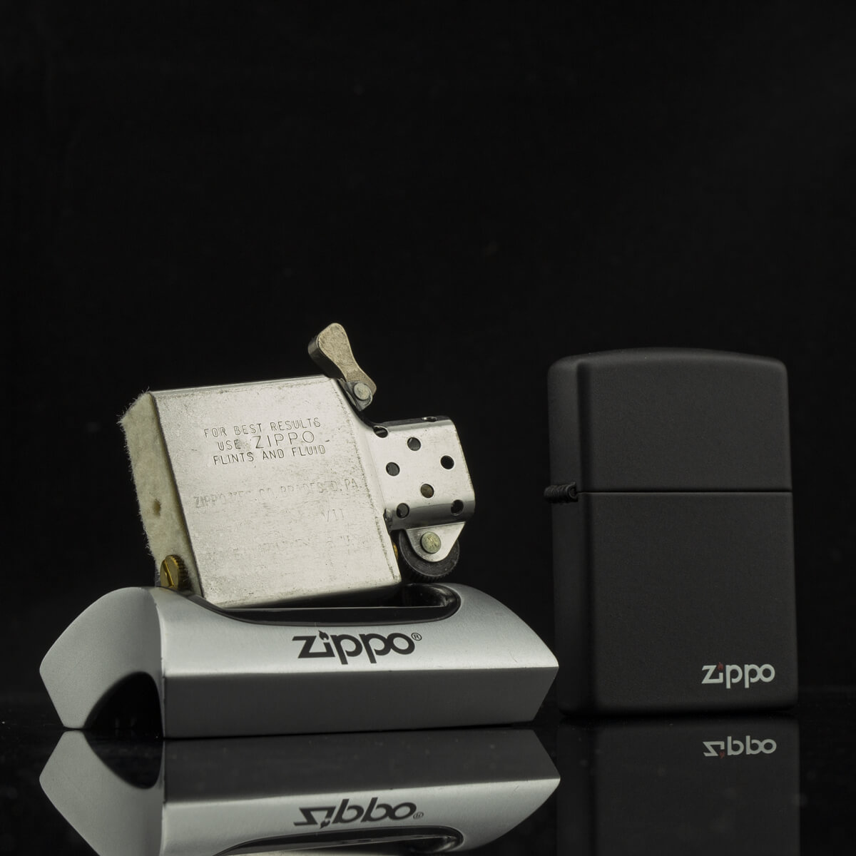 bat-lua-zippo-black-matte-logo-vii-1991-son-tinh-dien-mau-den