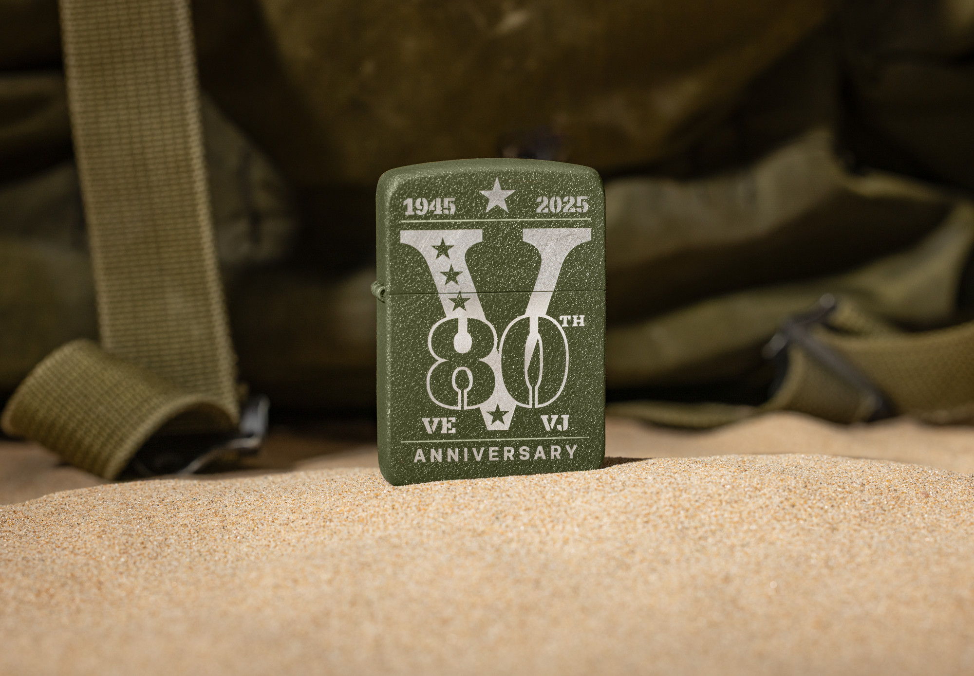 bat-lua-zippo-46949-vevj-victory-wwii-80th-anniversary-collectible