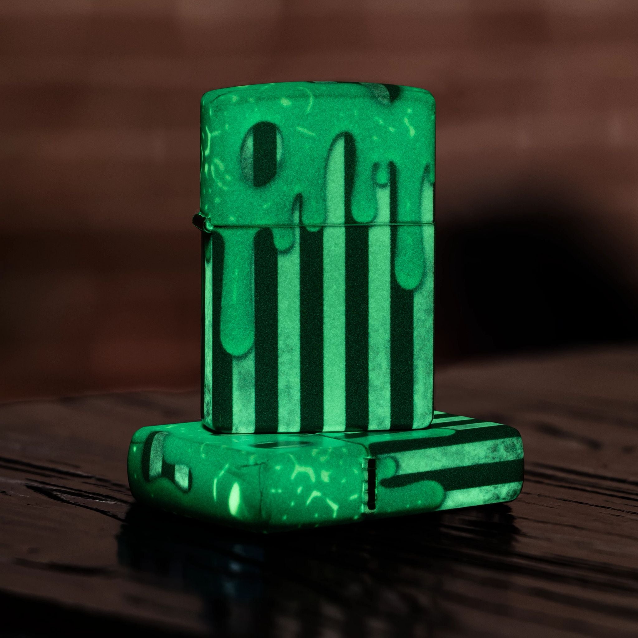bat-lua-zippo-46950-glowing-goo-glow-in-the-dark-green