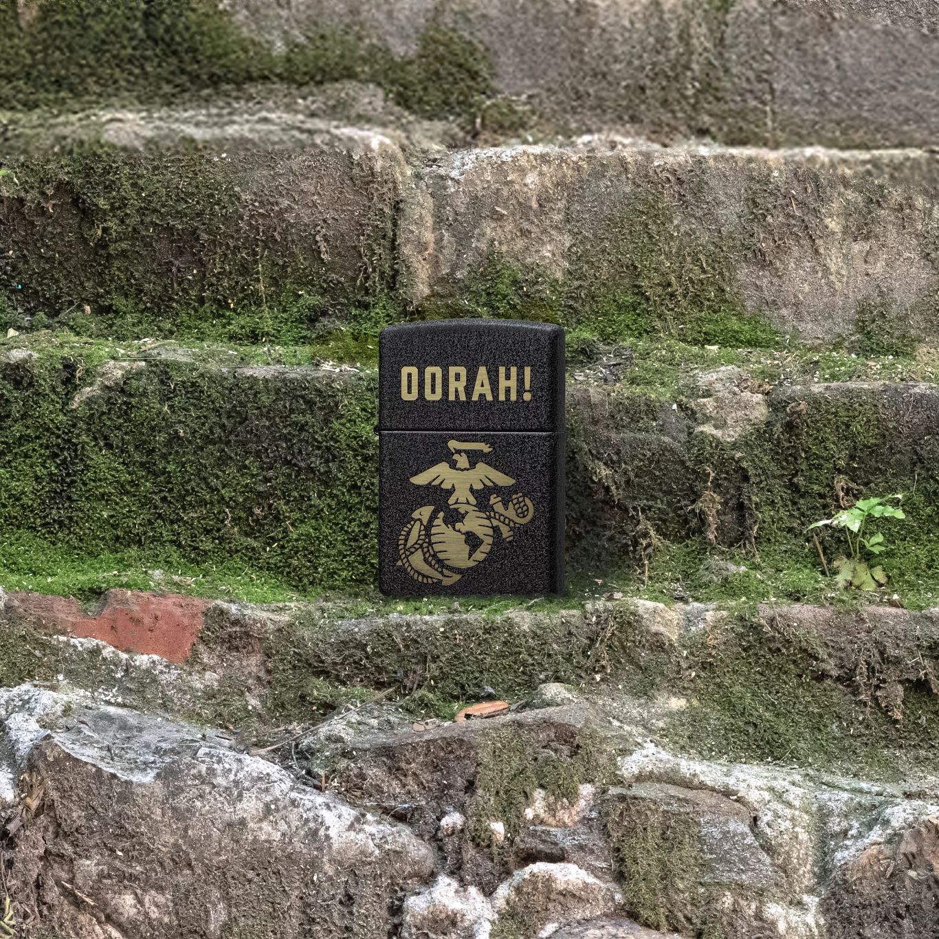 bat-lua-zippo-47087-marine-corps-oorah-black-crackle