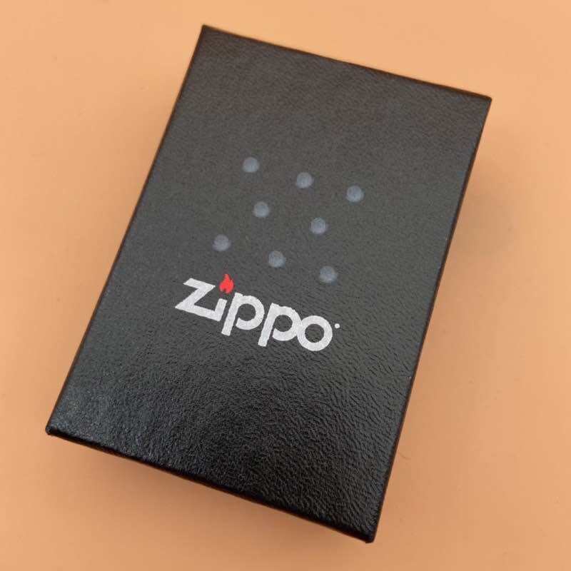 Dùng để tặng, trưng bày Zippo
