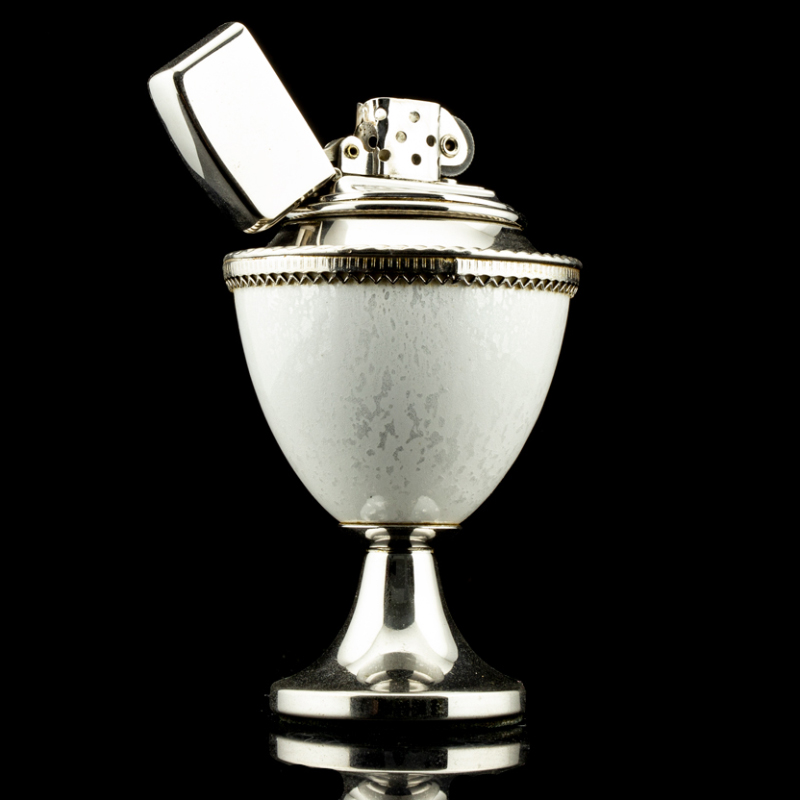 bat-lua-zippo-1950s-de-ban-tron-op-men