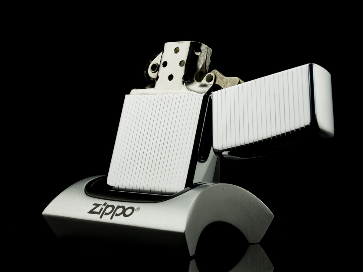 bat-lua-zippo-1961-chu-xeo-5-cham-pat2517191-chrome-soc-tron-hang-chuan-xach-tay-tu-my