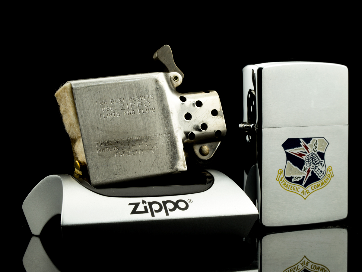 bat-lua-zippo-1966-tu-lenh-khong-quan-chien-luoc-hoa-ky-qua-tang-sinh-nhat-anh-trai
