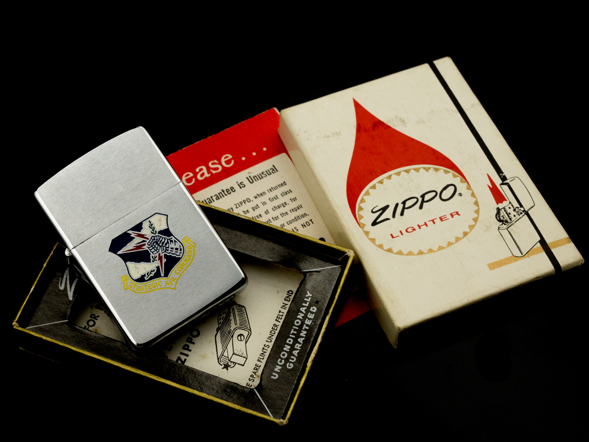 bat-lua-zippo-1966-tu-lenh-khong-quan-chien-luoc-hoa-ky-hang-chuan-auth