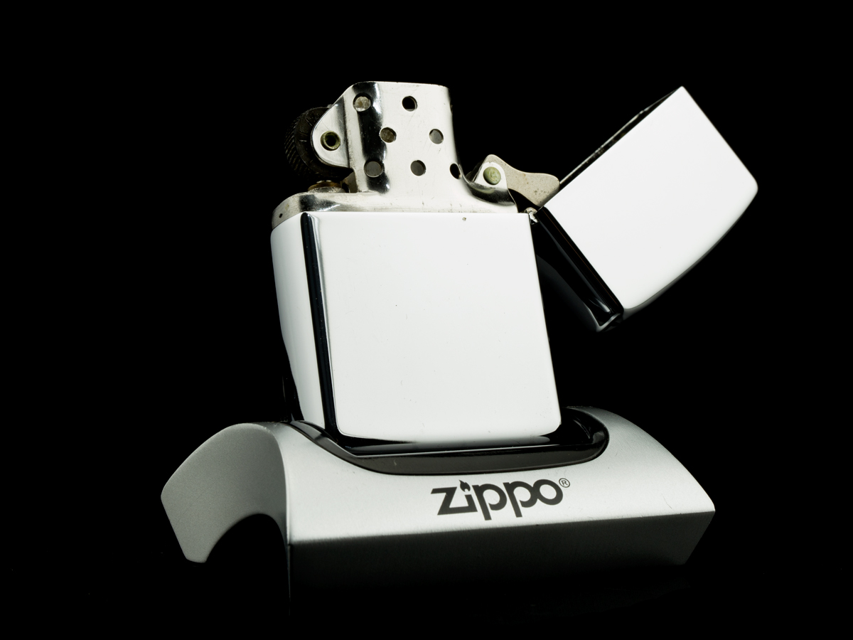 bat-lua-zippo-1967-huy-hieu-tong-thong-my-lyndon-b-johnson-sieu-hiem-new-hang-cao-cap