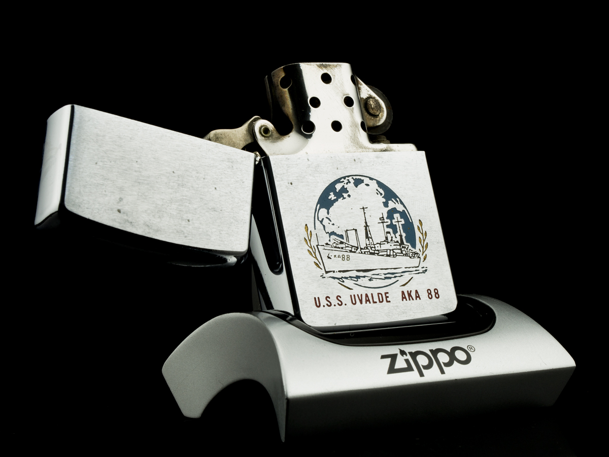 hop-quet-zippo-1967-uss-uvande-aka-88-chien-tranh-viet-nam-chan-xang-do