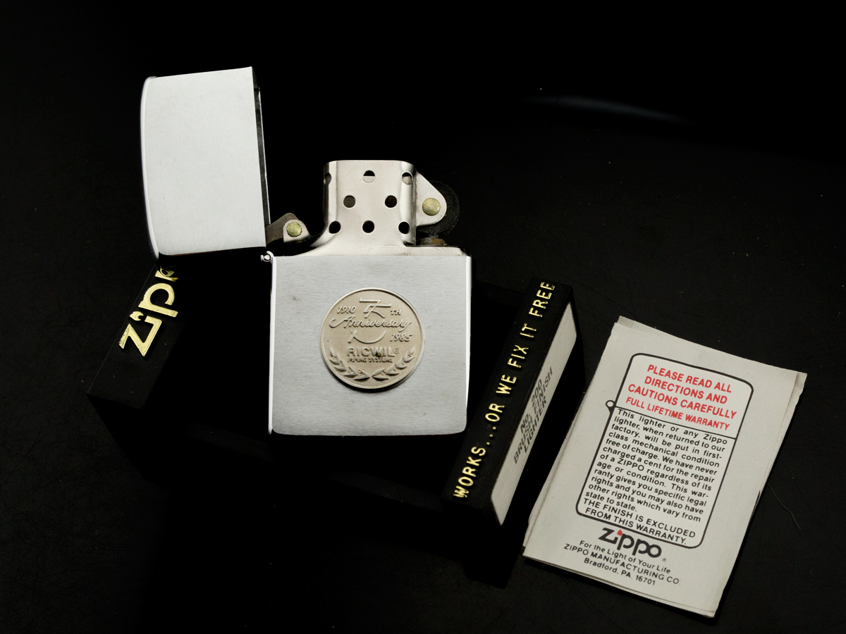 hop-quet-zippo-1984-ricwil-75th-anniversary-chrome-nham-hang-cao-cap