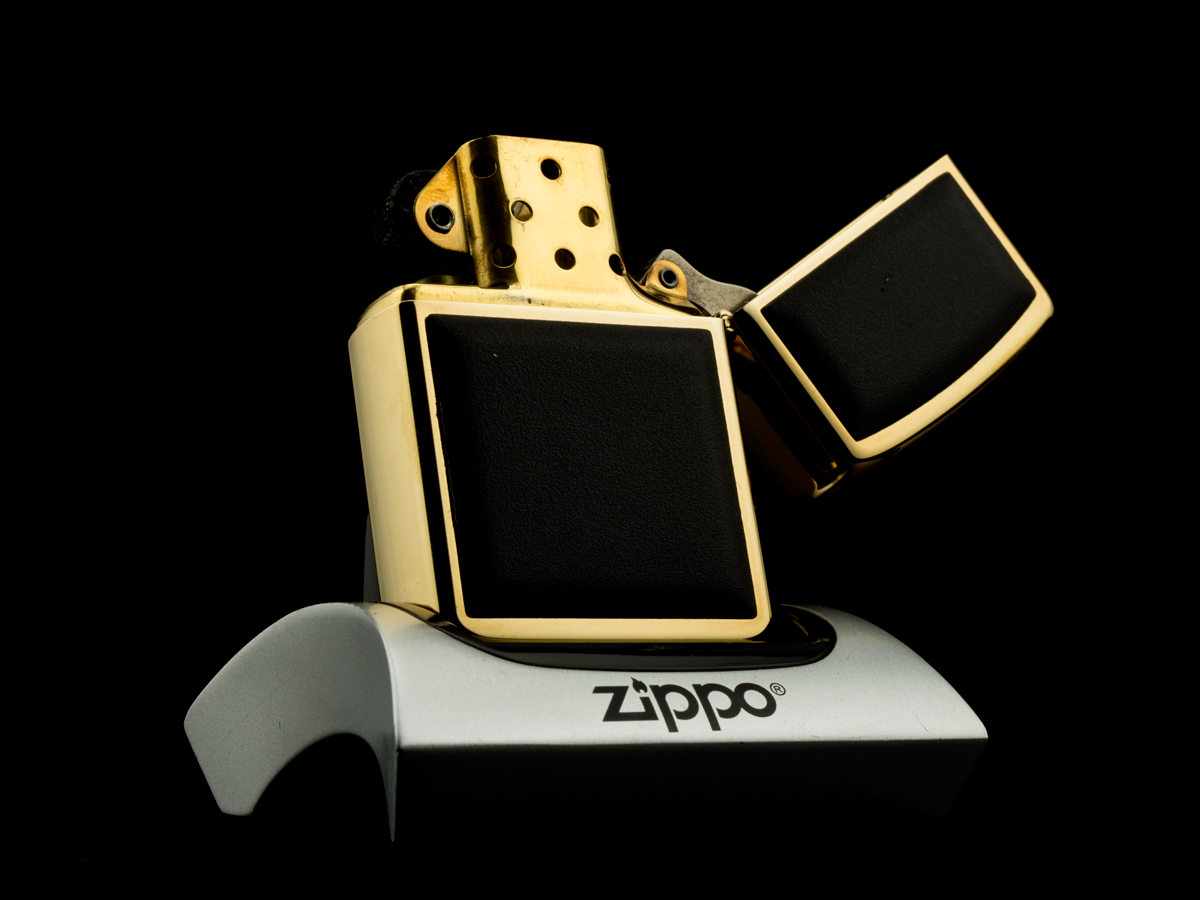 may-lua-zippo-1986-ultralite-ma-vang-22K-qua-tang-cao-cap