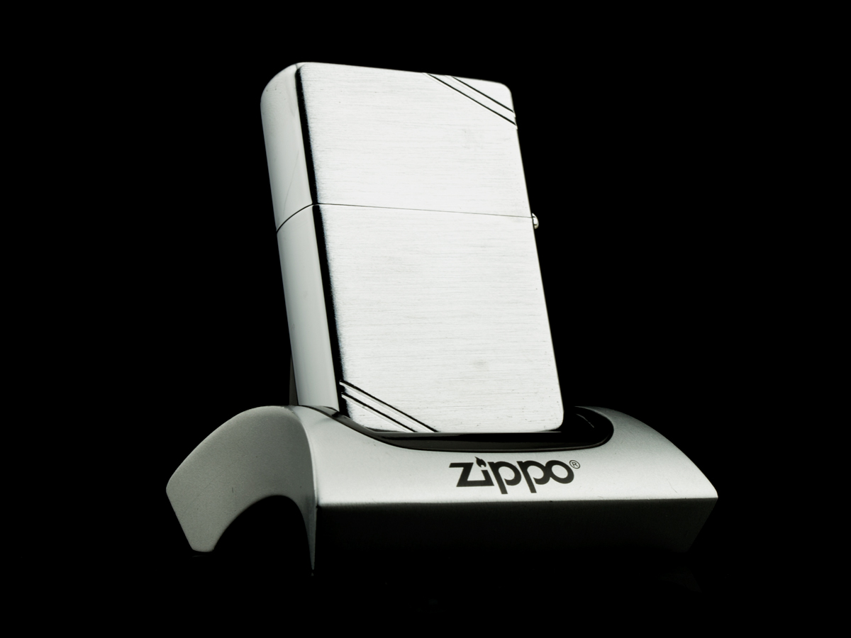 may-lua-zippo-1986-vintage-huy-hieu-tong-thong-my-sieu-hiem