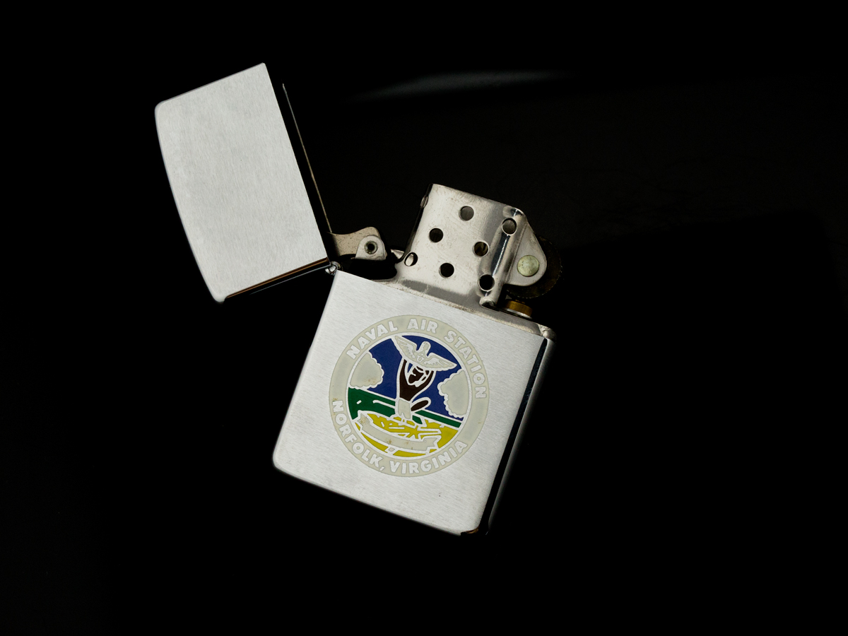 bat-lua-zippo-1988-naval-air-station-norfolk-virginia-mau-trang-inox