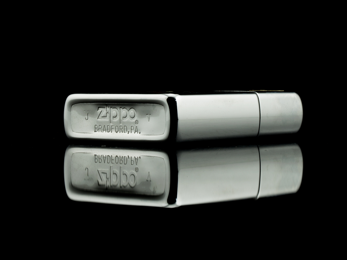 bat-lua-zippo-1989-chim-cong-town-and-country-qua-tang-khai-truong