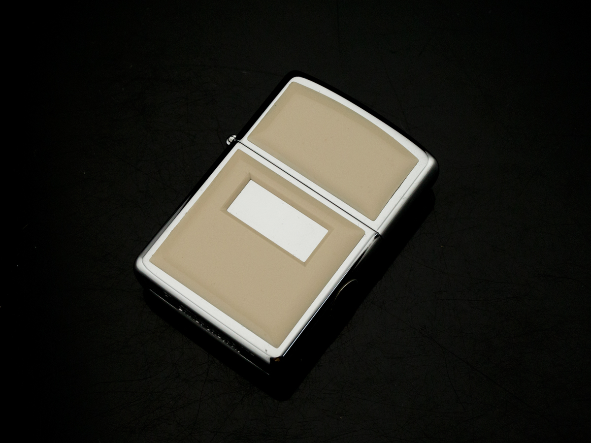 bat-lua-zippo-1989-op-mica-trang-emblem