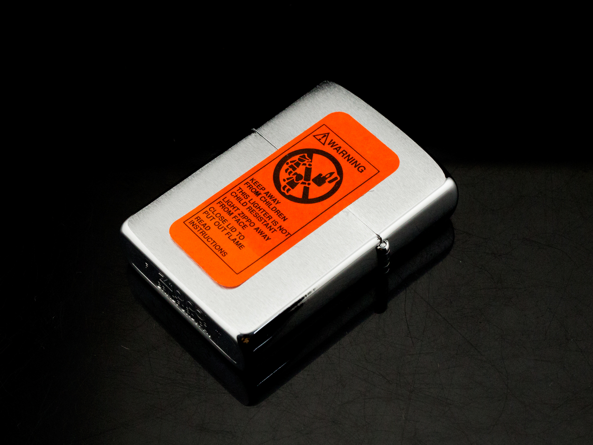 may-lua-zippo-1989-us-embassy-copenhagen-dai-su-quan-my-tai-hy-lap