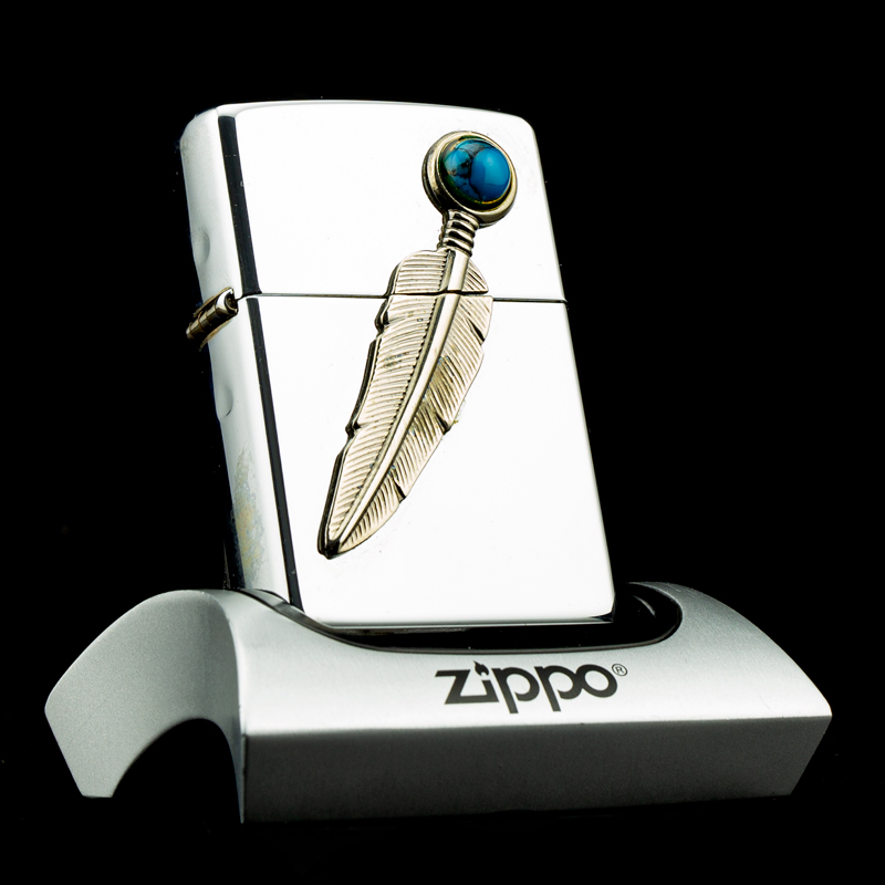 bat-lua-zippo-2000-XVI-indian-feather-turquoise-long-vu-da-ngoc-lan-sieu-hiem