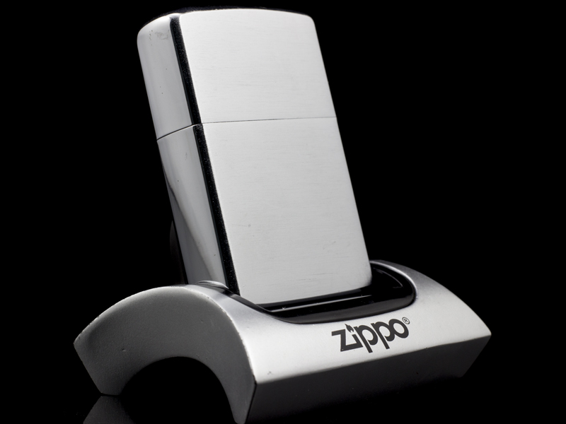 zippo-co-brushed-chrome-5-gach-1997-5-gach-dep