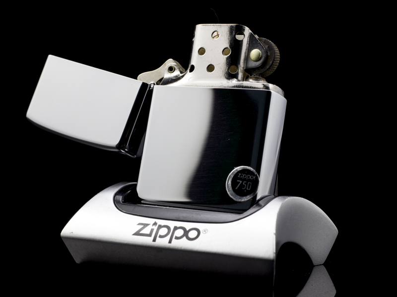Zippo-high-polish-chrome-7-gach-1983-co