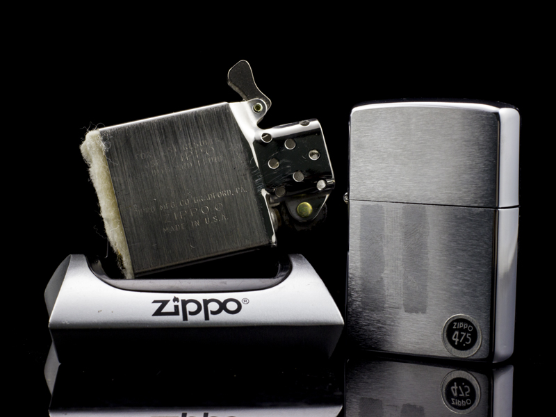 zippo-co-brushed-chrome-6-gach-1976-xach-tay