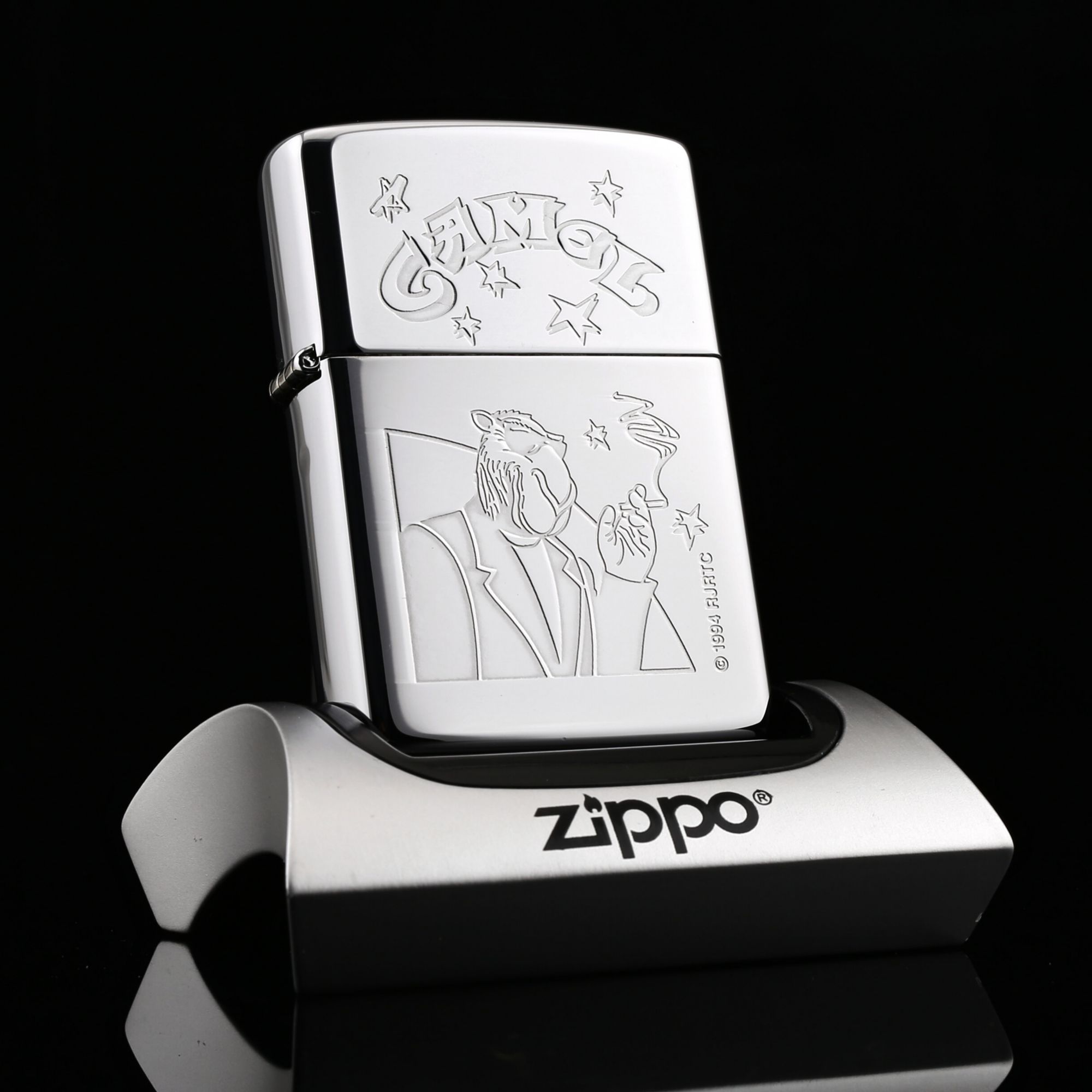 Zippo-La-Ma-Lac-Da-Camel-1994-zippo-la-ma-co-xua-quy-hiem