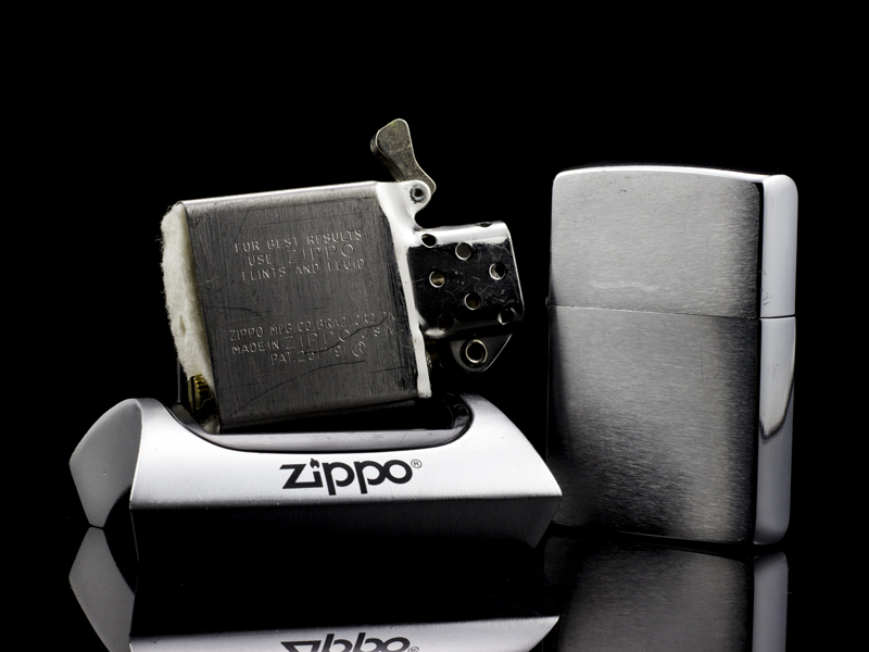 zippo-co-brushed-chrome-1960-6-cham-hang-chinh-hang-usa-dep-doc-la