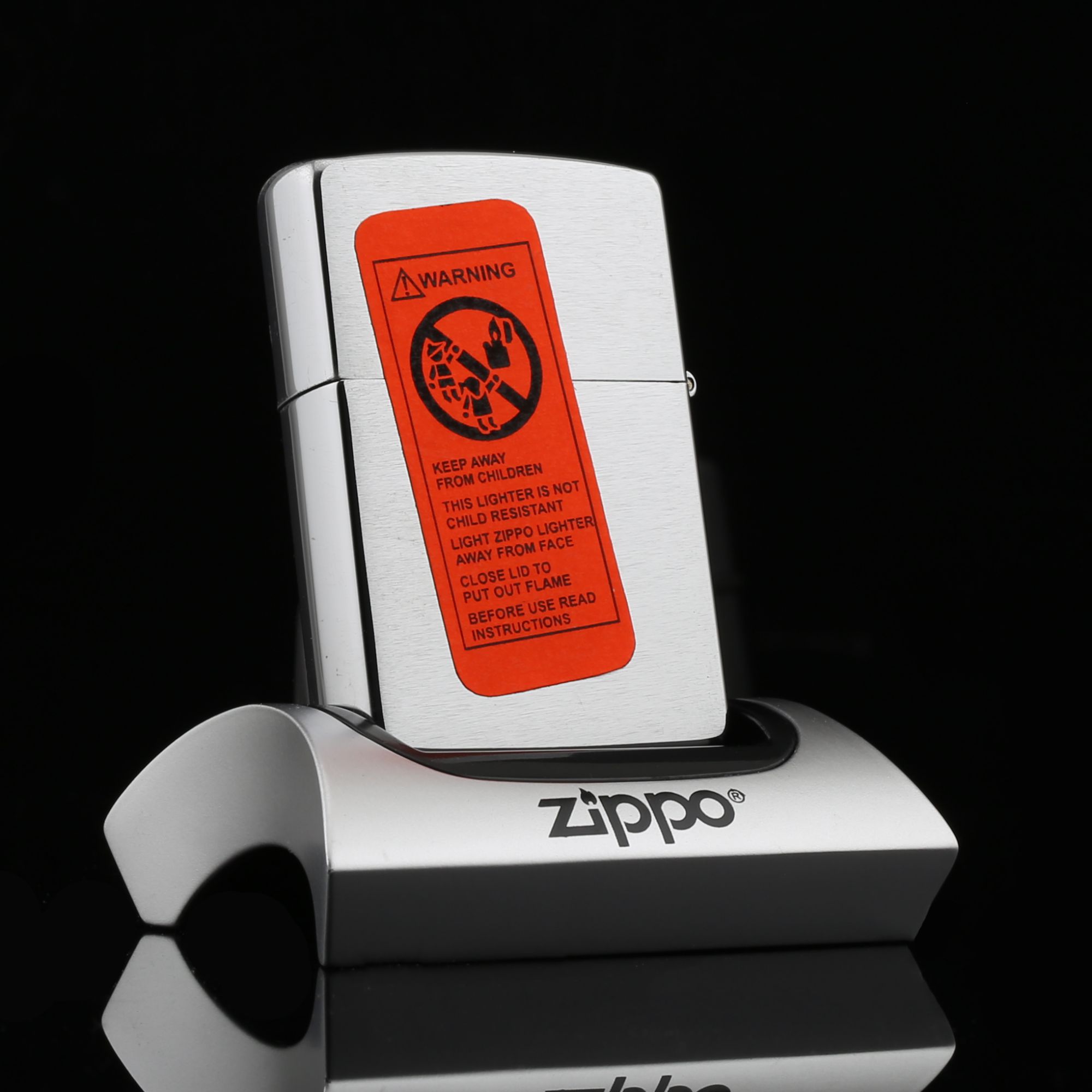 Zippo-la-ma-op-noi-emble-PPOE-XI-1995-chrome-van-ngang-dac-biet-dat-tien-nhat-the-gioi-sieu-hiem-tang-sep