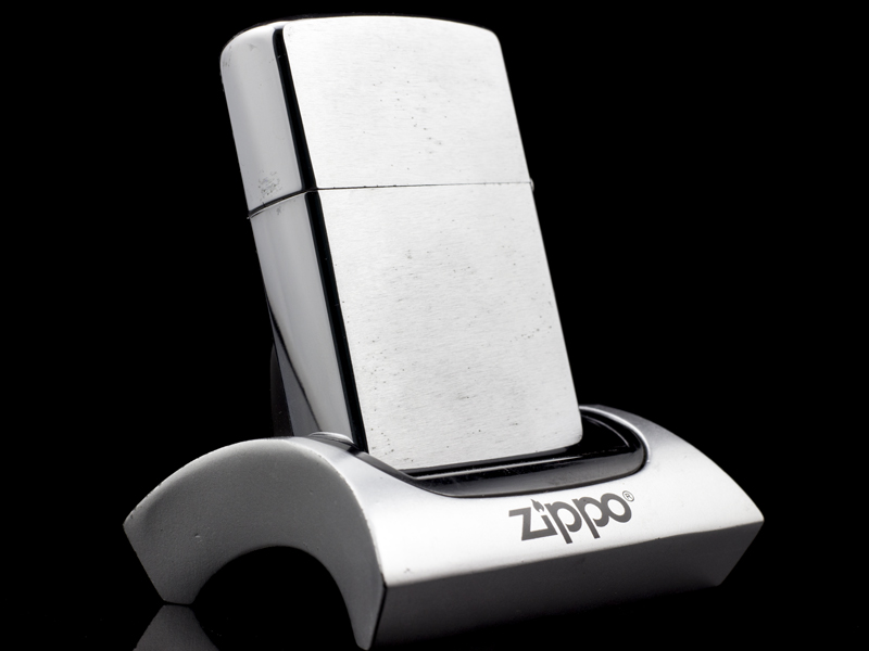 Zippo-co-7-gach-brushed-chrome-1983-my