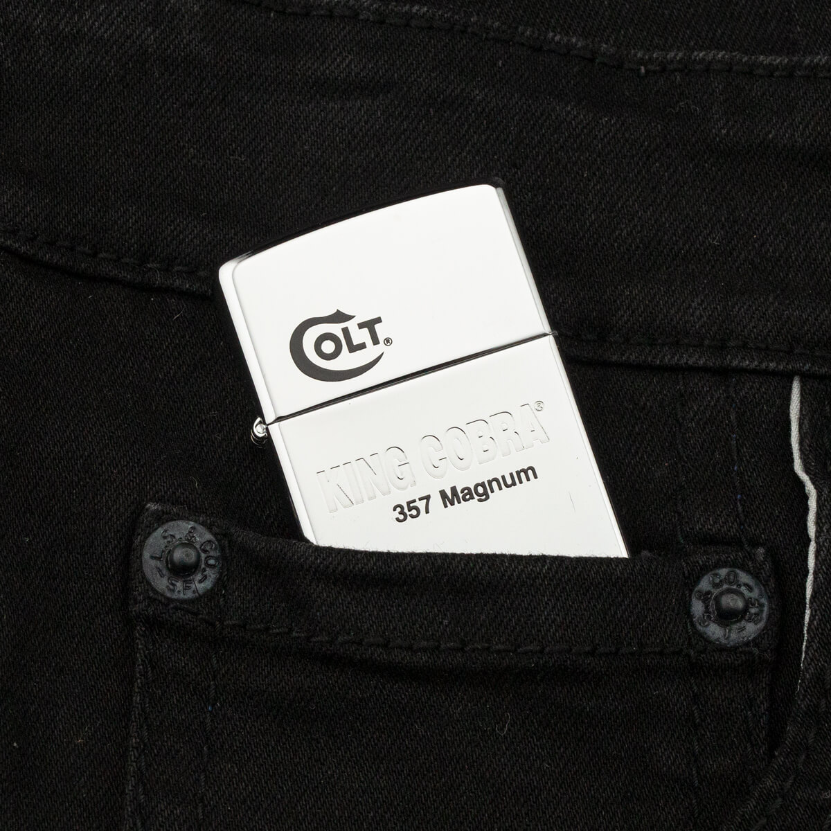 may-lua-zippo-colt-king-cobra-357-magnum-xiii-1997