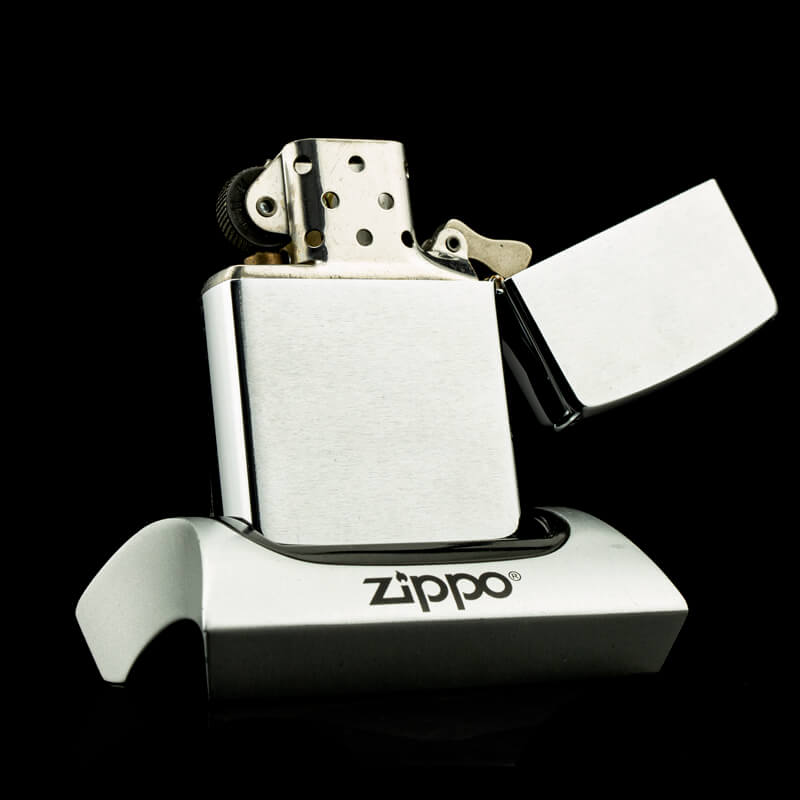 may-lua-zippo-freemasonry-brushed-chrome-VI-1990-huy-hieu-hoi-tam-diem-rat-hiem