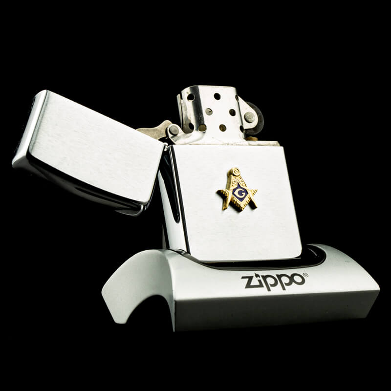 hot-quet-zippo-freemasonry-brushed-chrome-VI-1990-huy-hieu-hoi-tam-diem-rat-hiem