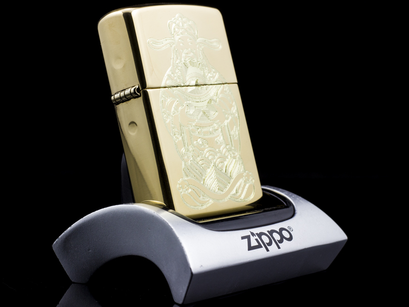 zippo-khac-cao-cap-than-tai-dang-nguyen-bao-hang-chinh-hang-usa-cao-cap