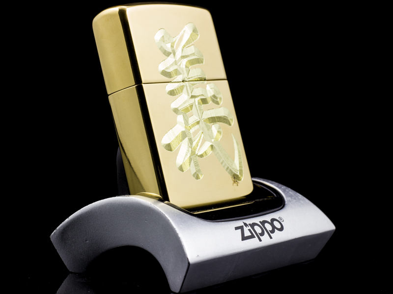 zippo-khac-cao-cap-2-mat-nghia-khi-quan-cong-hang-chinh-hang-usa-qua-tang-gia-chu