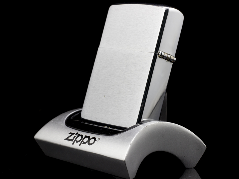 zippo-co-uss-brushed-chrome-2-gach-1980-dep