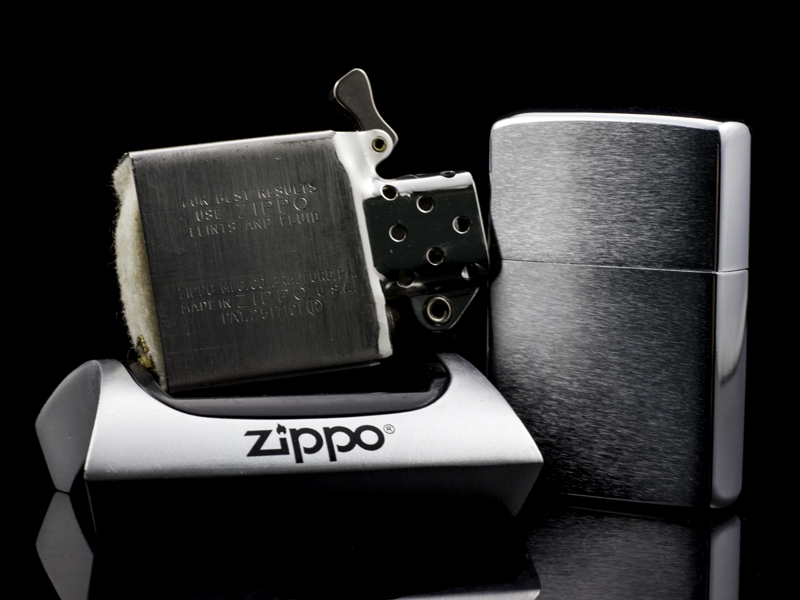 zippo-co-brushed-chrome-1961-hang-chinh-hang-uy-tin-my-hoa-ky-usa-tham-my-tinh-te