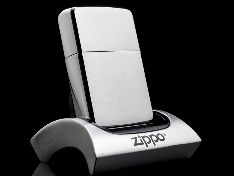 zippo-co-brushed-chrome-1970-4-gach-thang-chinh-hang-usa-doc