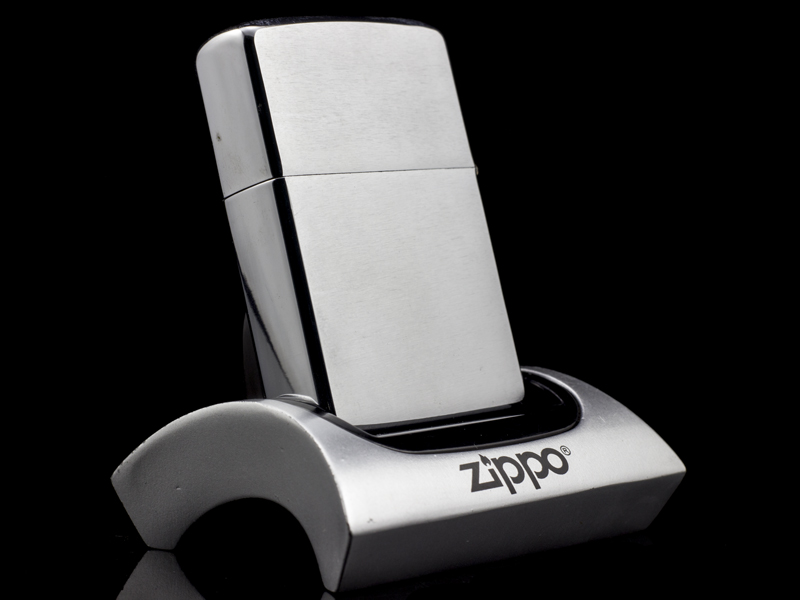 zippo-co-bruhsed-chrome-8-gach-1974-chinh-hang