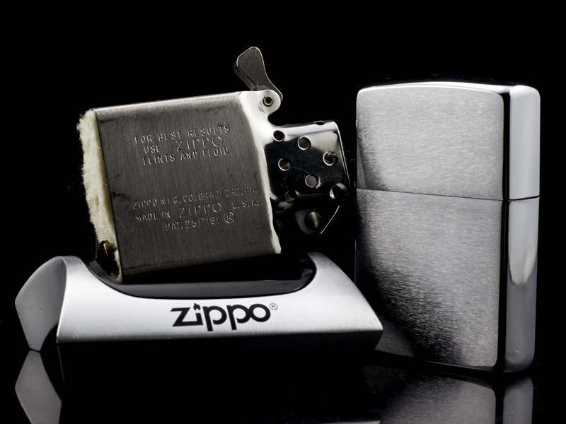 zippo-co-brushed-chrome-8-gach-1966-hang-chinh-hang-usa-my-hoa-ky-sang-trong-qui-phai