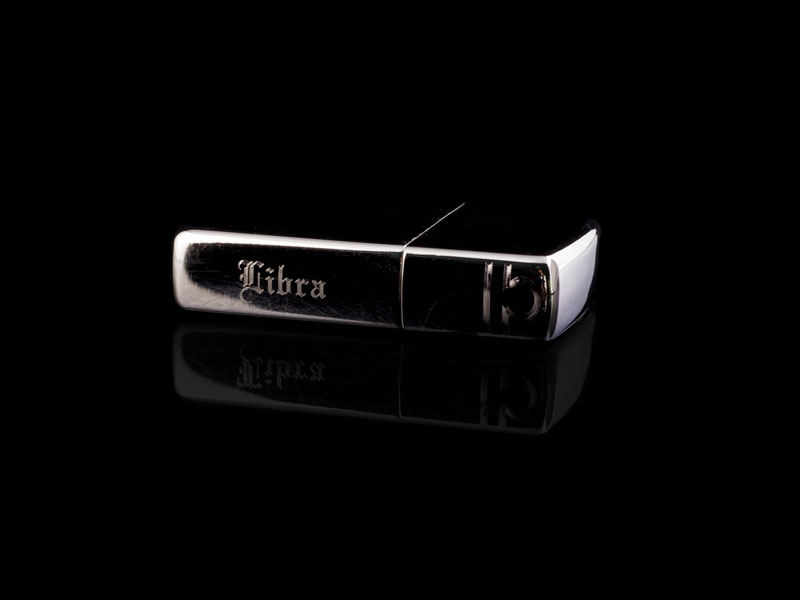 Zippo Khắc 12 Cung Hoàng Đạo Thiên Bình - Libra chất lượng cao