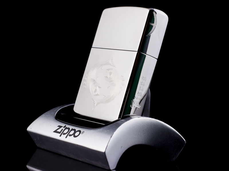 Zippo Khắc 12 Cung Hoàng Đạo Song Ngư - Pisces xách tay