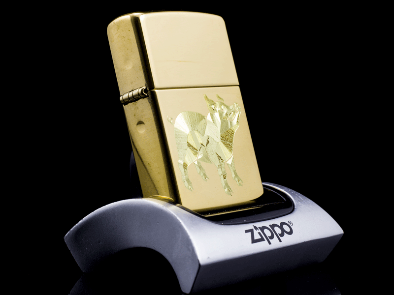 zippo-khac-cao-cap-hoi-hang-chinh-hang-khac-truc-tiep-tai-cua-hang-dep-doc-la