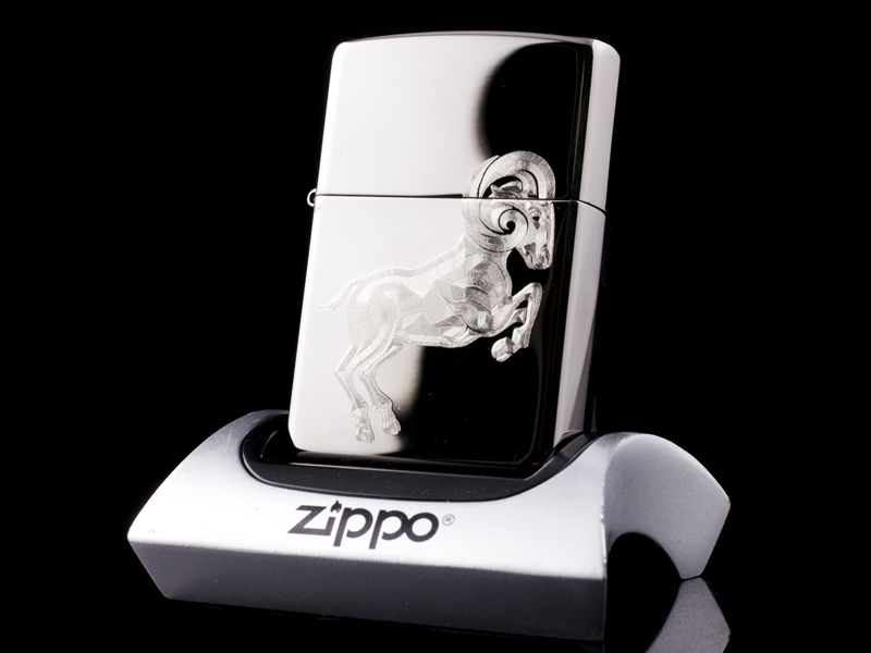 Zippo Khắc Ất Mùi độc đáo