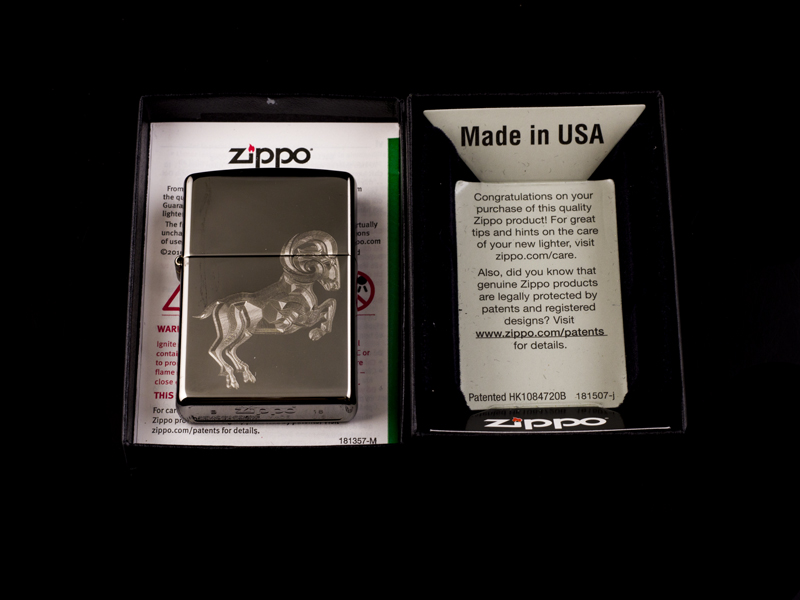 Zippo Khắc Ất Mùi đẹp độc lạ