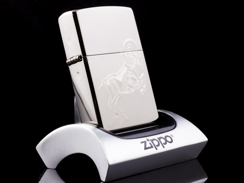 Zippo Khắc Ất Mùi chính hãng