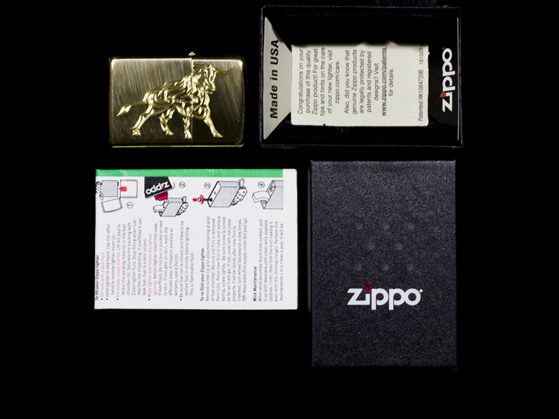 zippo-khac-cao-cap-12-con-giap-tuoi-suu-phong-thuy-may-man-cao-cap-sang-trong-qui-phai