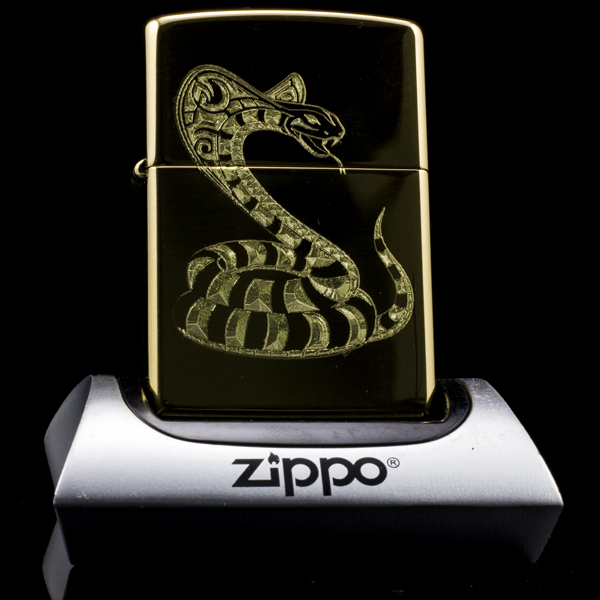 Zippo-khac-cao-cap-12-con-giap-tuoi-ti-hang-chinh-hang-usa-my-phong-thuy