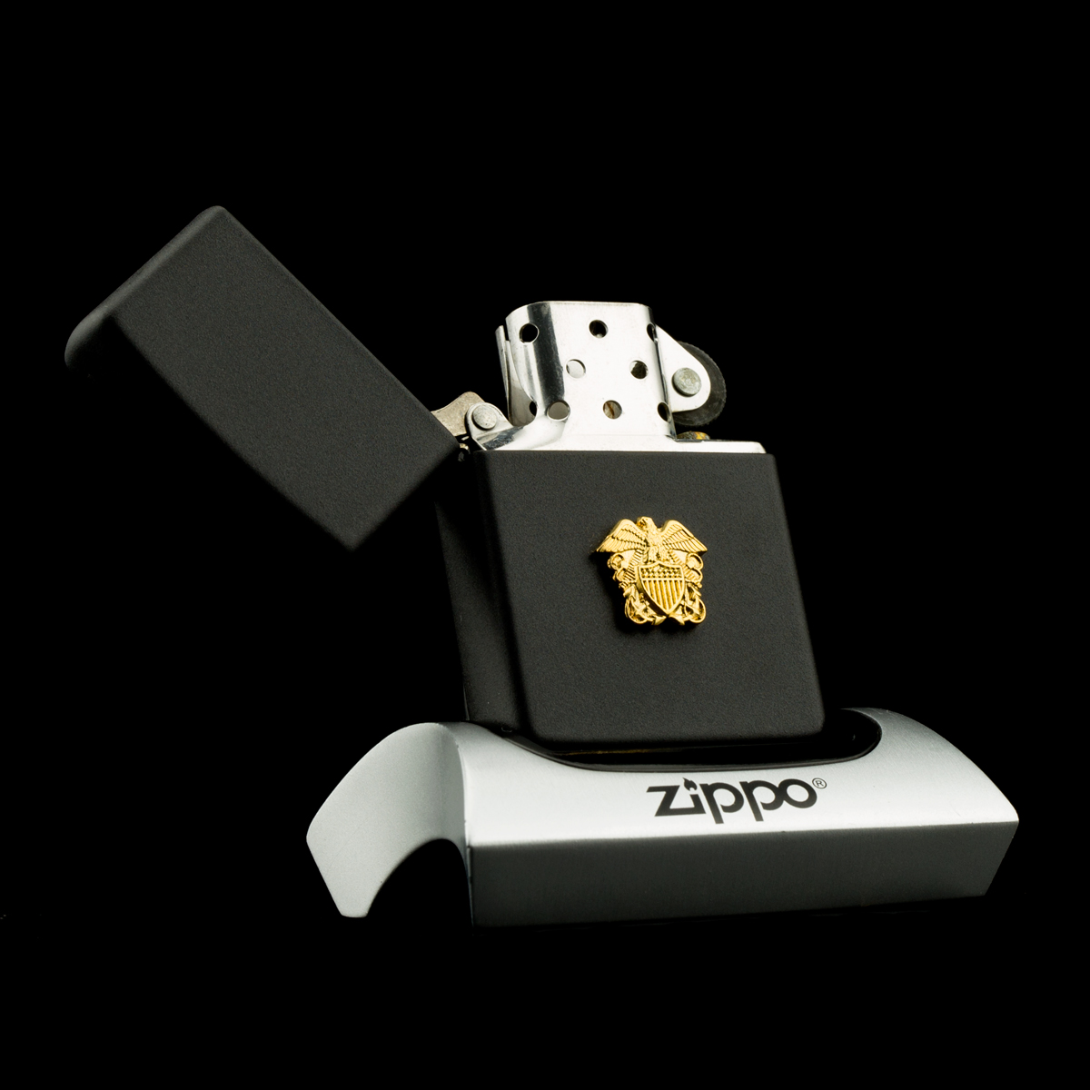 hop-quet-zippo-u-s-navy-officer-emblem-black-matte-1991-vii-huy-hieu-si-quan-hai-quan-hoa-ky
