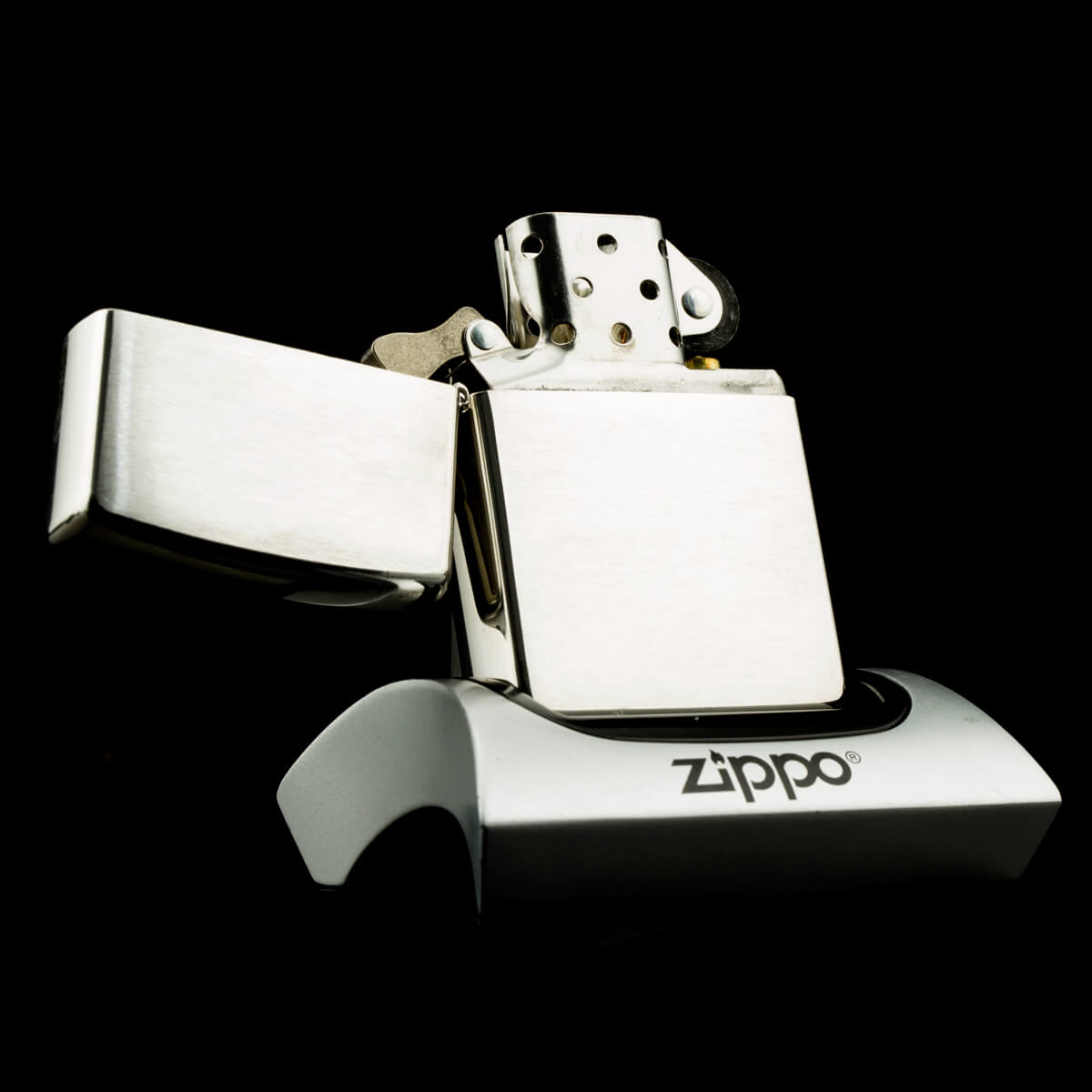 hot-quet-zippo-silver-plate-lac-ke-bac-xvi-2000