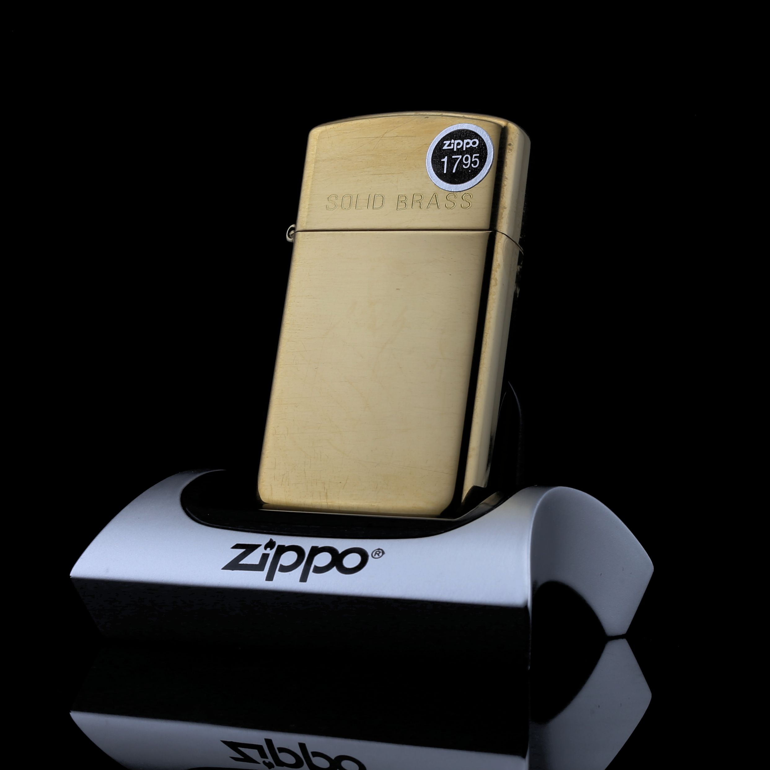 Zippo_La_Ma_Slim_Solid_Brass_A_X_1994-dep-doc-la-cua-hang-zippo-uy-tn-binh-thanh