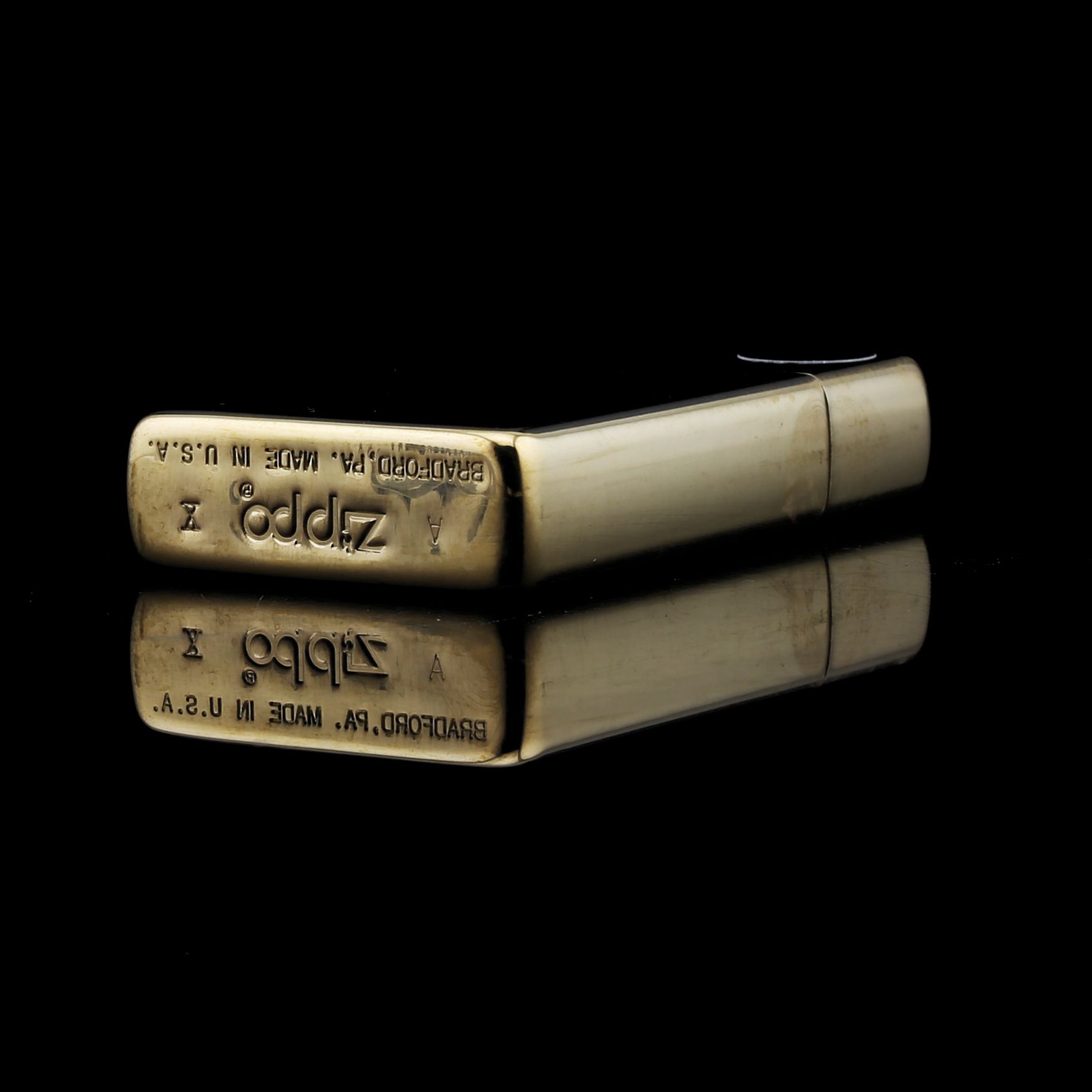 Zippo_La_Ma_Slim_Solid_Brass_A_X_1994-dep-doc-la-chat-luong-cao